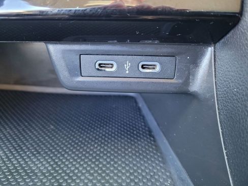 Used 2024 Volkswagen Jetta SE image 19