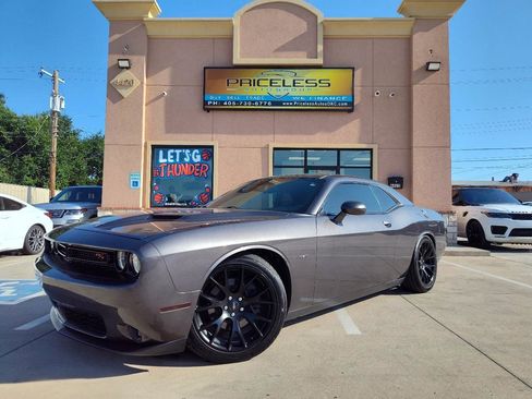 Used 2015 Dodge Challenger R/T w/ Quick Order Package 22B R/T RWD image 1