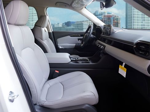 New 2025 Honda Pilot EX-L image 14