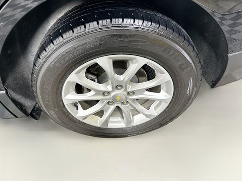 Used 2020 Chevrolet Equinox LS FWD image 11