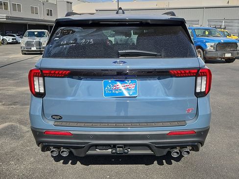 New 2026 Ford Explorer ST RWD image 10