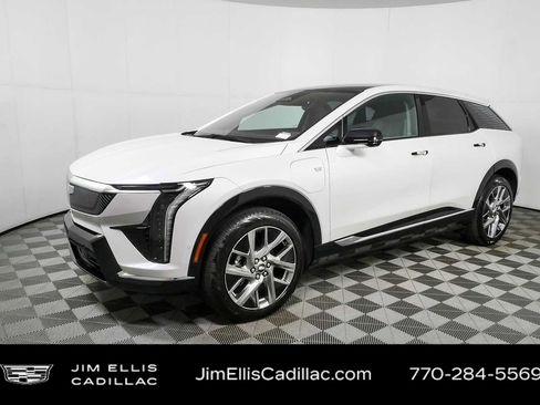 Used 2025 Cadillac Optiq Luxury 1 AWD/4WD image 27