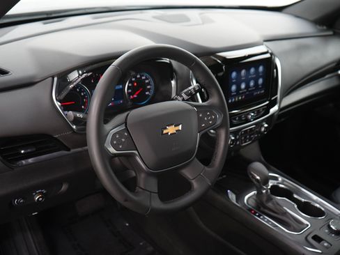 Used 2023 Chevrolet Traverse LT AWD/4WD image 22