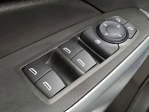 Used 2024 Chevrolet Trax LS FWD image 28