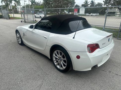 Used 2008 BMW Z4 3.0i image 4