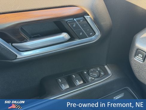 Certified 2022 GMC Sierra 1500 SLT w/ SLT Premium Plus Package image 13