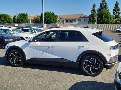 Certified 2024 Hyundai Ioniq 5 SEL RWD image 28