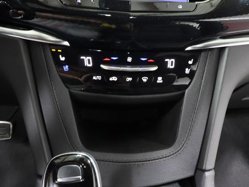 Used 2024 Cadillac XT6 Sport w/ Technology Package AWD/4WD image 11