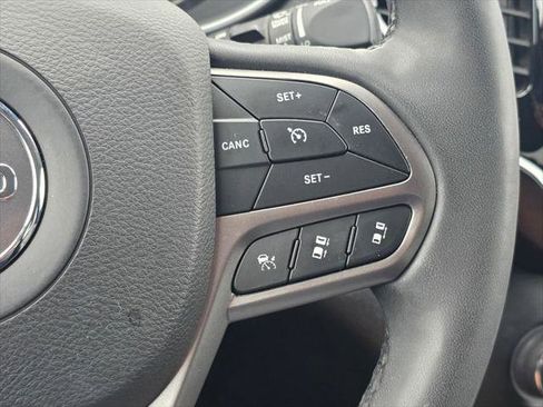 Certified 2021 Jeep Cherokee Limited w/ Elite Package image 36