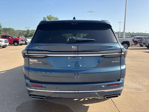 Used 2026 Buick Enclave Avenir w/ Super Cruise Package AWD/4WD image 4