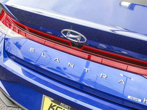 Used 2023 Hyundai Elantra Blue w/ Cargo Package image 7