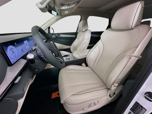 Used 2026 Genesis GV80 2.5T Advanced image 16