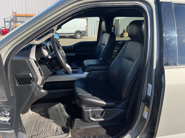 Used 2020 Ford F150 Lariat w/ Equipment Group 502A Luxury AWD/4WD image 11