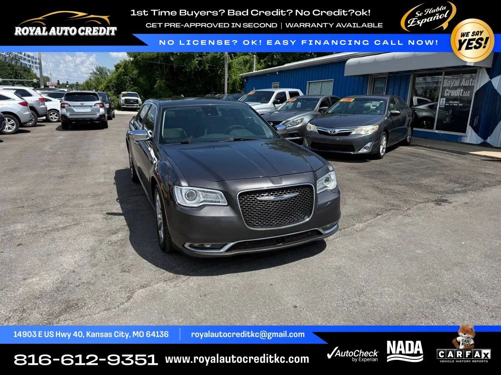 Used 2017 Chrysler 300 C w/ Safetytec Plus Group AWD/4WD image 2