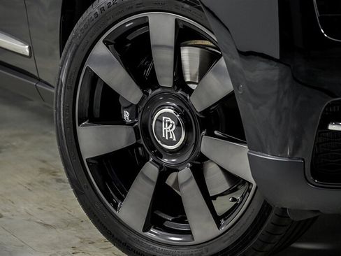 Used 2020 Rolls-Royce Cullinan AWD/4WD image 4
