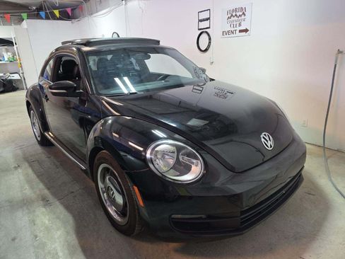 Used 2012 Volkswagen Beetle 2.5 FWD image 23