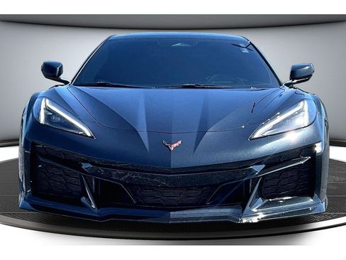 Used 2024 Chevrolet Corvette Z06 RWD image 4
