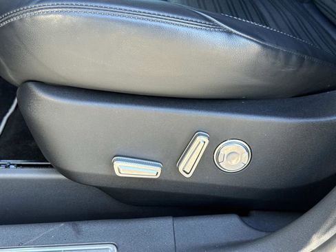 Used 2024 Lincoln Nautilus Reserve image 20