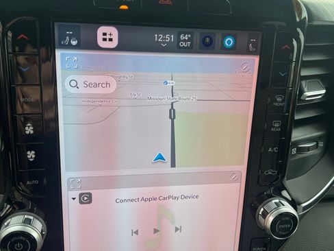 New 2026 RAM 1500 4x4 Crew Cab image 20