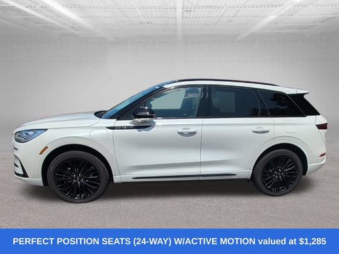 Used 2025 Lincoln Corsair Grand Touring w/ Equipment Group 302A AWD/4WD image 7
