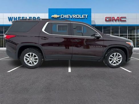 Used 2020 Chevrolet Traverse LT image 7