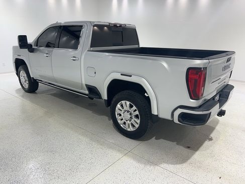 Used 2022 GMC Sierra 2500 Denali image 2