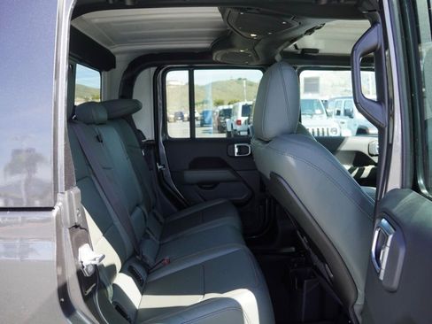 New 2026 Jeep Gladiator Mojave image 22