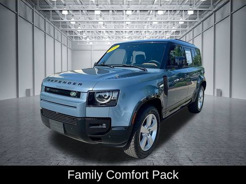 Used 2023 Land Rover Defender 110 X-Dynamic SE AWD/4WD image 3