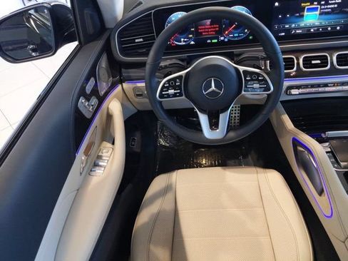 Certified 2021 Mercedes-Benz GLS 580 4MATIC image 16