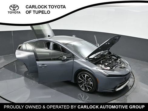 Used 2025 Toyota Prius Plug-In Hybrid FWD image 60