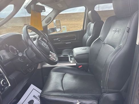 Used 2014 RAM 2500 Laramie w/ Convenience Group image 12