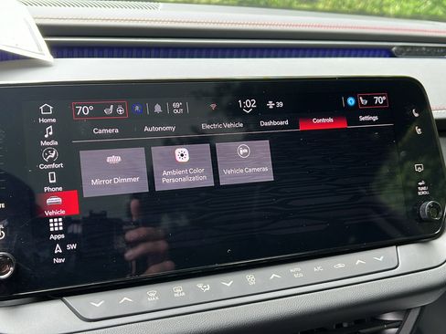 New 2024 Dodge Charger R/T w/ Plus Group image 17