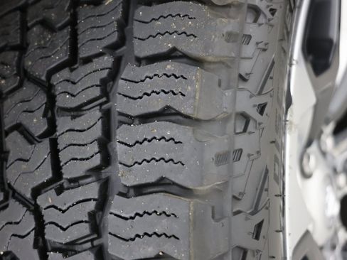 Used 2019 RAM 1500 Limited image 14