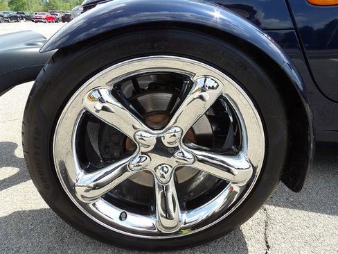 Used 2001 Chrysler Prowler RWD image 9
