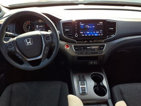 Used 2023 Honda Ridgeline Sport image 12