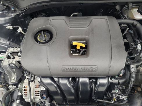 Used 2023 Kia Forte LXS w/ LXS Technology Package image 30