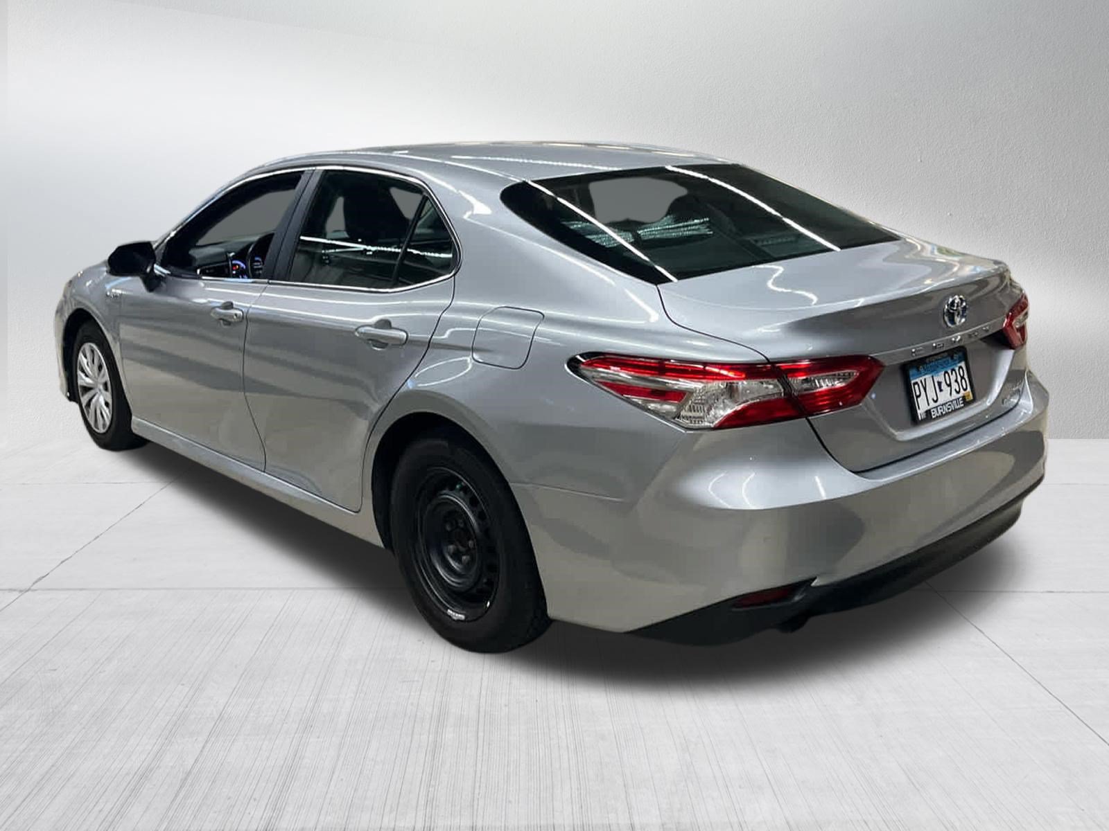 Certified 2018 Toyota Camry LE FWD image 4