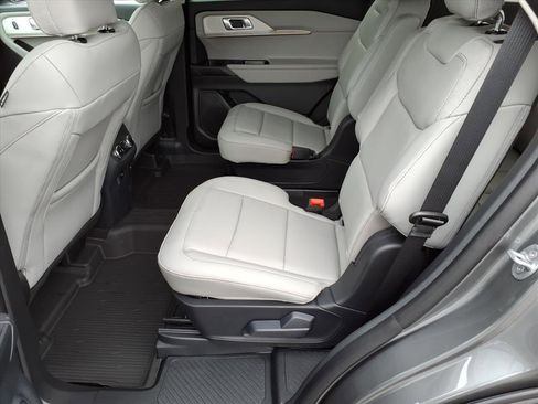 New 2026 Ford Explorer Active w/ Active Comfort Package image 13