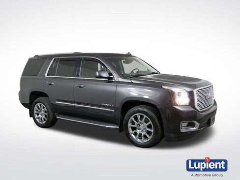 Used 2017 GMC Yukon Denali w/ Open Road Package AWD/4WD image 1
