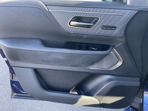 Used 2025 INFINITI QX80 Autograph image 19