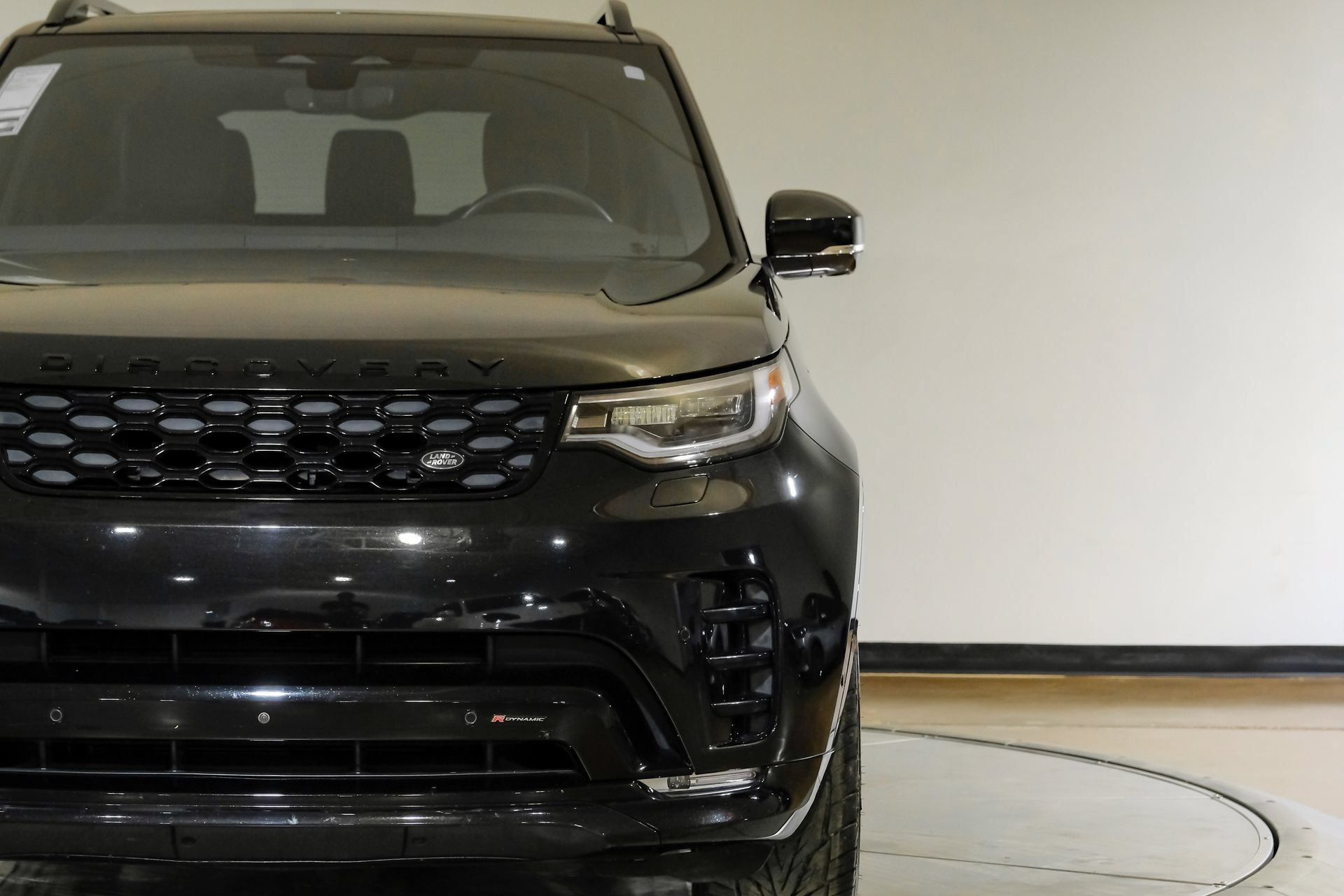 Used 2023 Land Rover Discovery S R-Dynamic AWD/4WD image 51