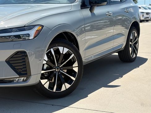New 2026 Volvo XC60 B5 Plus w/ Protection Package Premier image 7