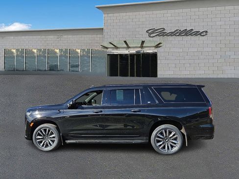 Certified 2022 Cadillac Escalade ESV Sport image 7