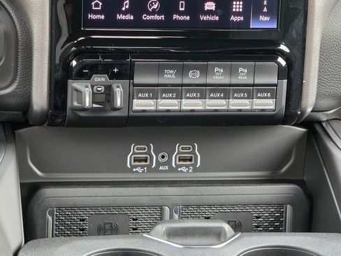New 2026 RAM 3500 Big Horn AWD/4WD image 29