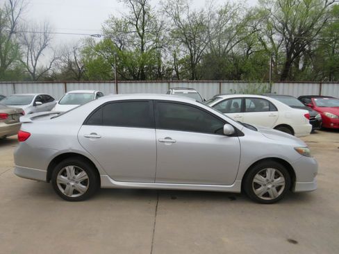 Used 2009 Toyota Corolla S FWD image 4