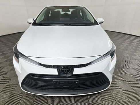 Used 2023 Toyota Corolla LE FWD image 8