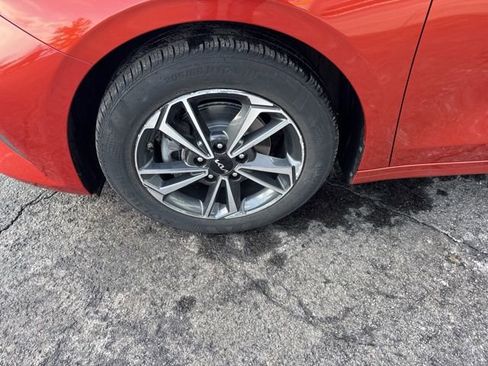 Certified 2023 Kia Forte LXS w/ LXS Technology Package image 4