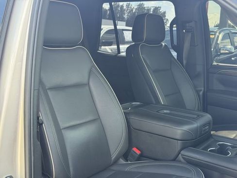 Used 2024 Chevrolet Tahoe Premier AWD/4WD image 19