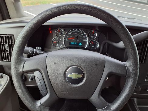 Used 2024 Chevrolet Express 3500 LS w/ Chrome Appearance Package image 12