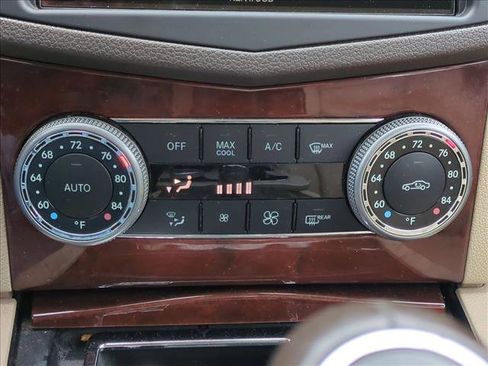 Used 2011 Mercedes-Benz C 300 Sport image 14